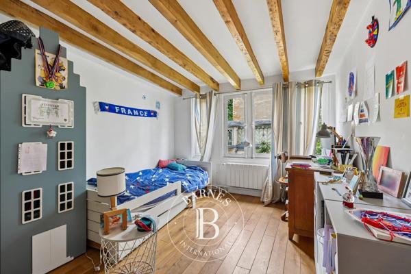 Paris 7ème, Appartement 3 Chambres -  129 m² à vendre