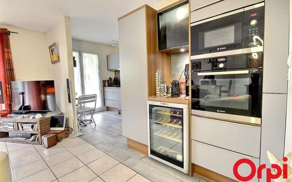 Appartement à vendre    3 pièces •  Marseille 12