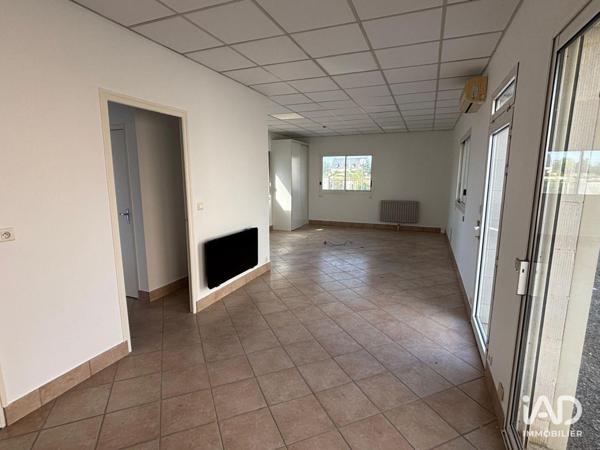Location hangar 558 m² Doué-en-Anjou