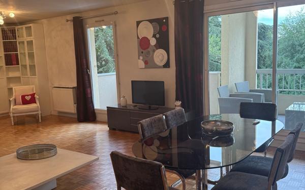 Appartement à louer    2 pièces • 71,81 m2 Lyon 5