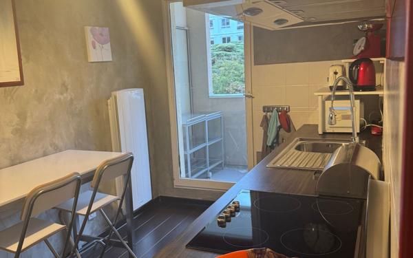 Appartement à louer    2 pièces • 71,81 m2 Lyon 5