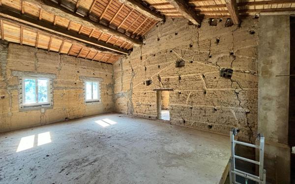 Maison à vendre    6 pièces •  Miribel