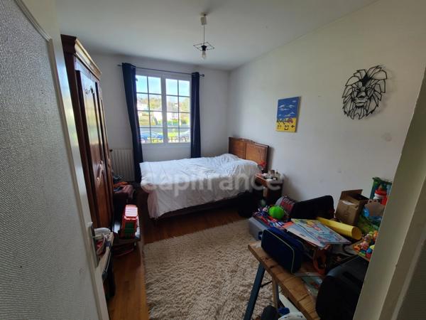 Maison avec piscine 10 pièces sur Loches (37)