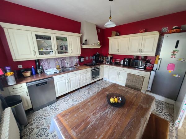 Maison avec piscine 10 pièces sur Loches (37)