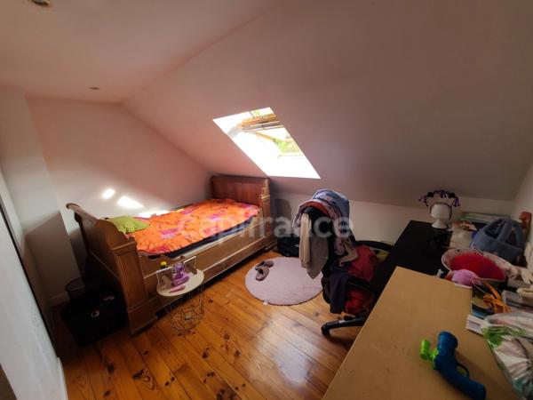 Maison avec piscine 10 pièces sur Loches (37)