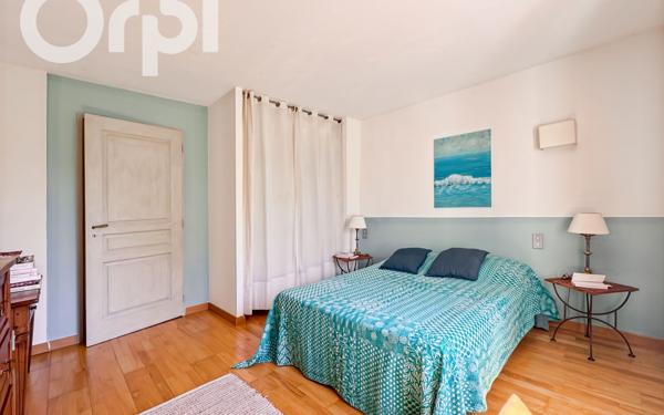 Maison à vendre    8 pièces •  Aubenas