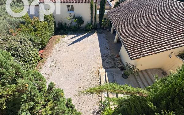 Maison à vendre    8 pièces •  Aubenas