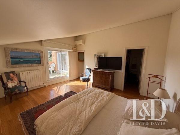 DUPLEX ACCES DIRECT A LA MER