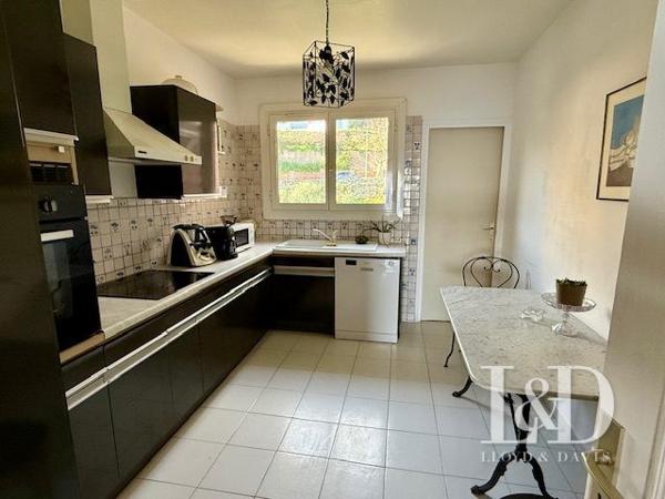 DUPLEX ACCES DIRECT A LA MER