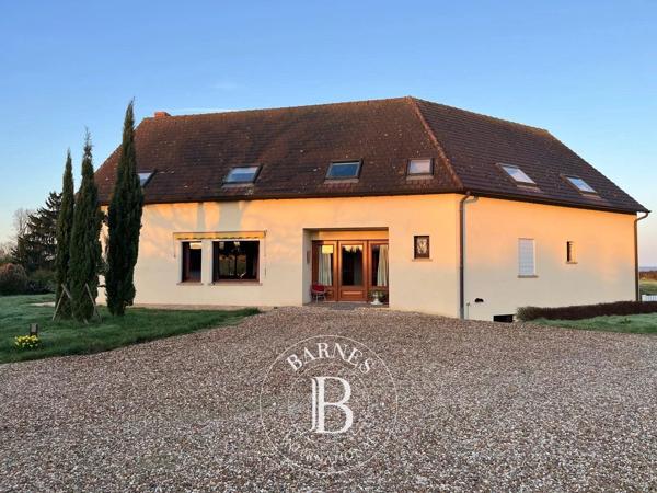 Cercy-la-Tour, Propriété 5 Chambres -  300 m² à vendre