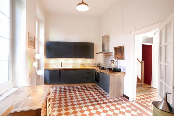 Hôtel particulier de caractère au cœur de COGNAC (16)