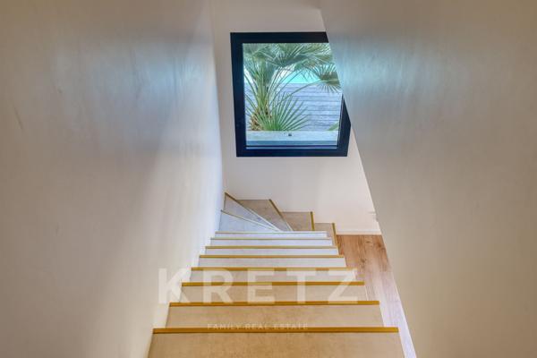 Villa familiale de 215m² avec piscine – Île de Ré, cœur de village, plages à pied