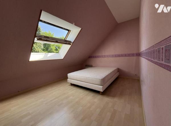 Quartier COUTANCIERE - MAISON FAMILIALE – 4 CHAMBRES - Un BUREAU– ENVIRONNEMENT CALME