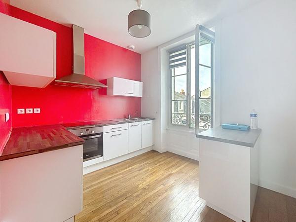 Appartement Angers 3 pièce(s) 85 m² - Place du Lycée