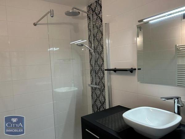 Appartement à louer 3 pièces 62.45m² Dijon (21000)