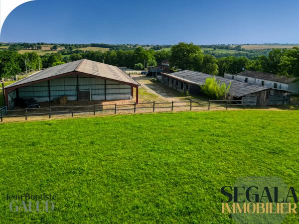 Monestiés (81640) Propriété équestre avec gîtes – 275 m² habitables – Terrain de 43 474 m²