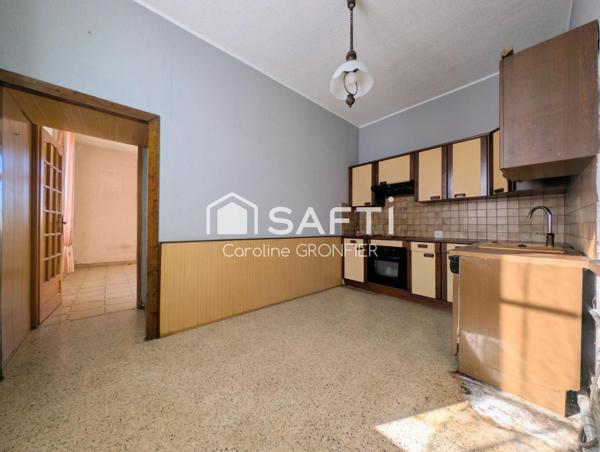 Maison mitoyenne à rénover - 3 pièces