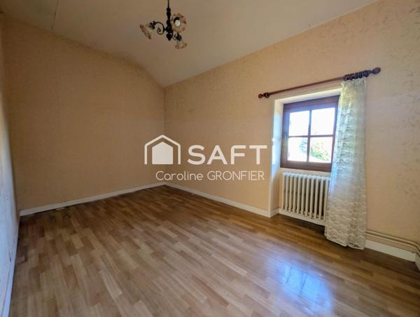 Maison mitoyenne à rénover - 3 pièces