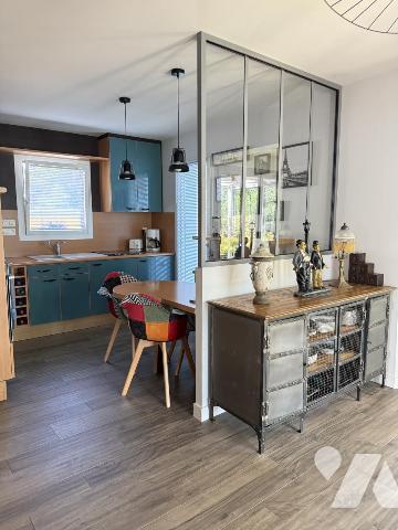 A VENDRE PLOEREN LUSCANEN MAISON CONTEMPORAINE + PISCINE