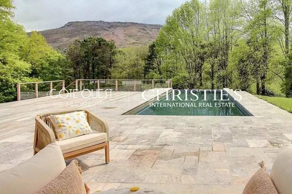 À vendre Ascain - maison contemporaine avec piscine