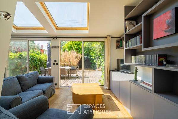 Duplex contemporain, comme une maison proche du centre ville
