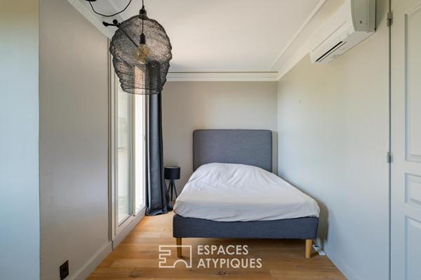 Duplex contemporain, comme une maison proche du centre ville