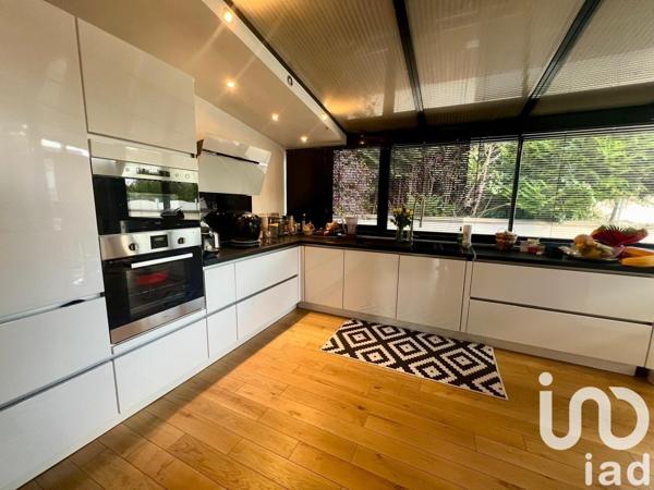 Maison 6 pièces de 105 m² à Ézanville (95460)