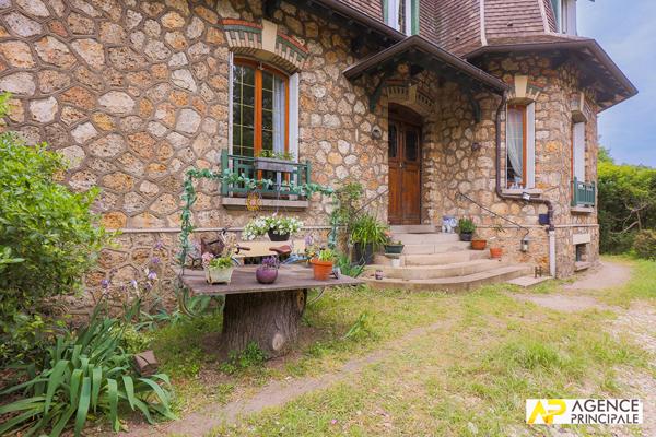 Maison 7 pièces à vendre à Maisons-Laffitte Ouest - 1 090 000 € 1 090 000 € - Référence 13413-cpy