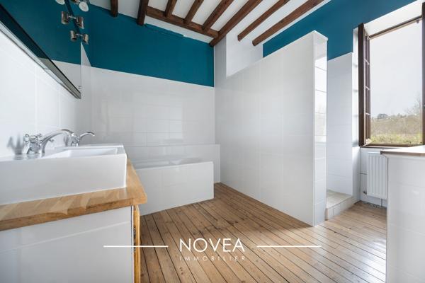 Maison de caractère rénovée – 260 m² – 5 chambres – Terrasse – Proche commodités