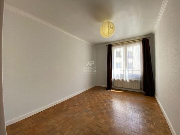 Appartement Pontoise 3 pièce(s) 58.57 m2 Loyer 1 100 €/mois charges comprises **  - Référence  MG11253