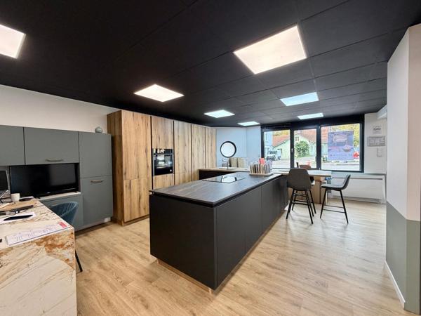 Local commercial 110 m² entièrement rénové – Axe très passant direction Andelnans