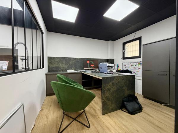 Local commercial 110 m² entièrement rénové – Axe très passant direction Andelnans