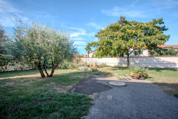 GENAS – PROPRIÉTÉ LUXE & PRESTIGE – 131 M² – SOUS-SOL 100 M² – TERRAIN 1 118 M²