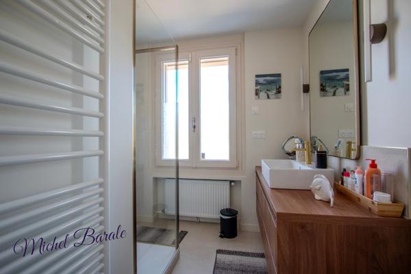 GENAS – PROPRIÉTÉ LUXE & PRESTIGE – 131 M² – SOUS-SOL 100 M² – TERRAIN 1 118 M²