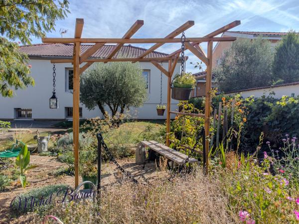 GENAS – PROPRIÉTÉ LUXE & PRESTIGE – 131 M² – SOUS-SOL 100 M² – TERRAIN 1 118 M²