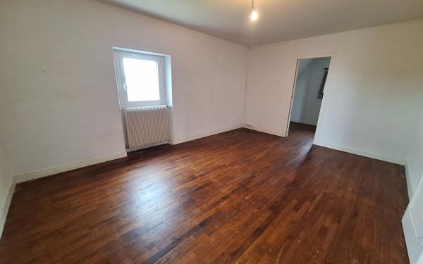 Maison à vendre    6 pièces •  Lanmeur