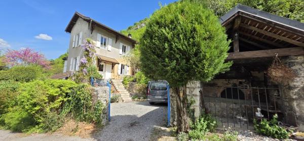 Vente / Maison et grand terrain