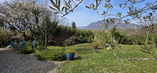 Vente / Maison et grand terrain