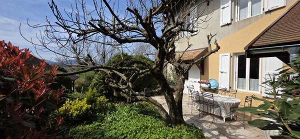 Vente / Maison et grand terrain