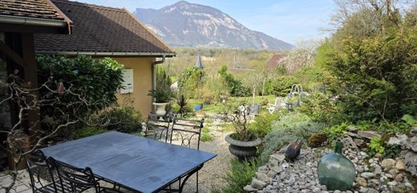 Vente / Maison et grand terrain
