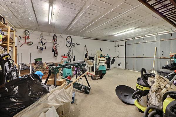 Maison familiale de 8 pièces avec piscine à Saint Leu La Forêt - Réf. 11681