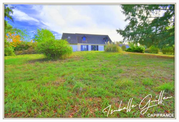 Dpt Cher (18), à vendre CULAN maison P6 de 145,2 m² - Terrain de 3 110,00 m² - Plain pied