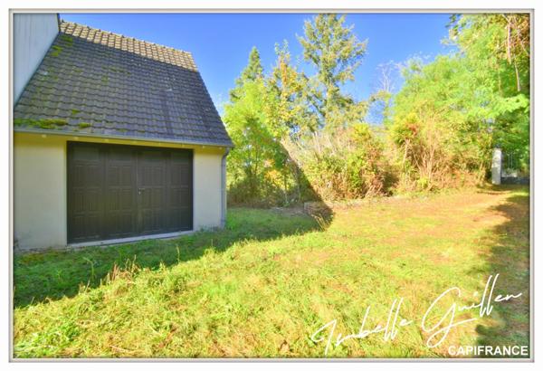 Dpt Cher (18), à vendre CULAN maison P6 de 145,2 m² - Terrain de 3 110,00 m² - Plain pied