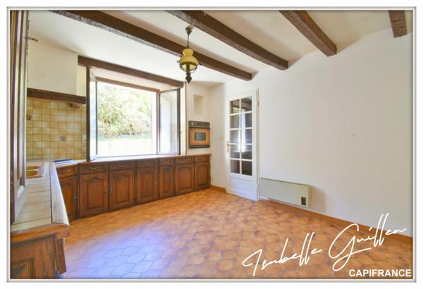 Dpt Cher (18), à vendre CULAN maison P6 de 145,2 m² - Terrain de 3 110,00 m² - Plain pied