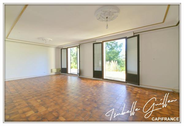 Dpt Cher (18), à vendre CULAN maison P6 de 145,2 m² - Terrain de 3 110,00 m² - Plain pied