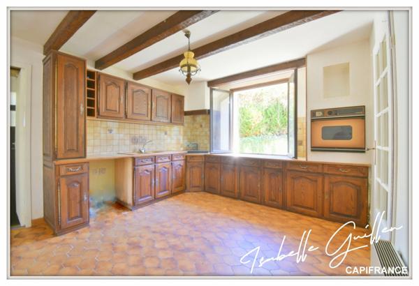 Dpt Cher (18), à vendre CULAN maison P6 de 145,2 m² - Terrain de 3 110,00 m² - Plain pied