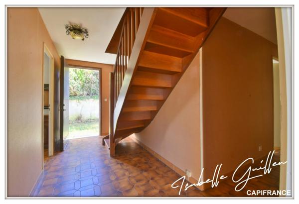 Dpt Cher (18), à vendre CULAN maison P6 de 145,2 m² - Terrain de 3 110,00 m² - Plain pied