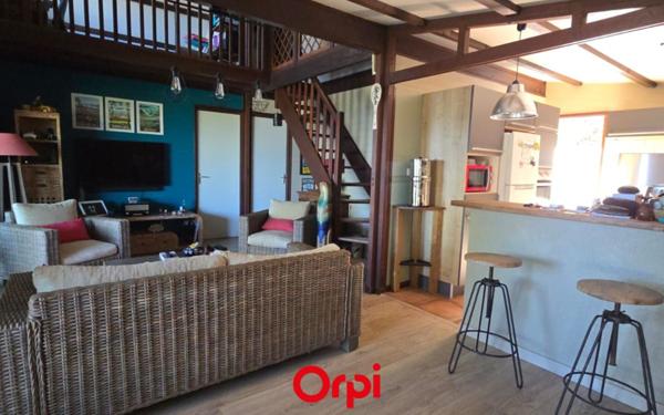 Maison à vendre    6 pièces • 118 m2 Saint-Leu