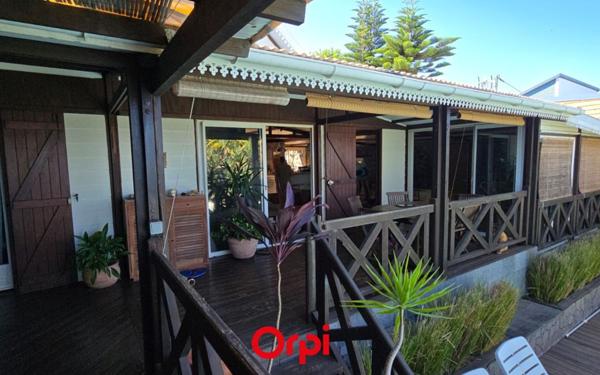 Maison à vendre    6 pièces • 118 m2 Saint-Leu