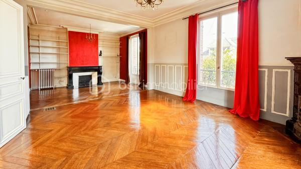 Maison traditionnelle de 210 m²